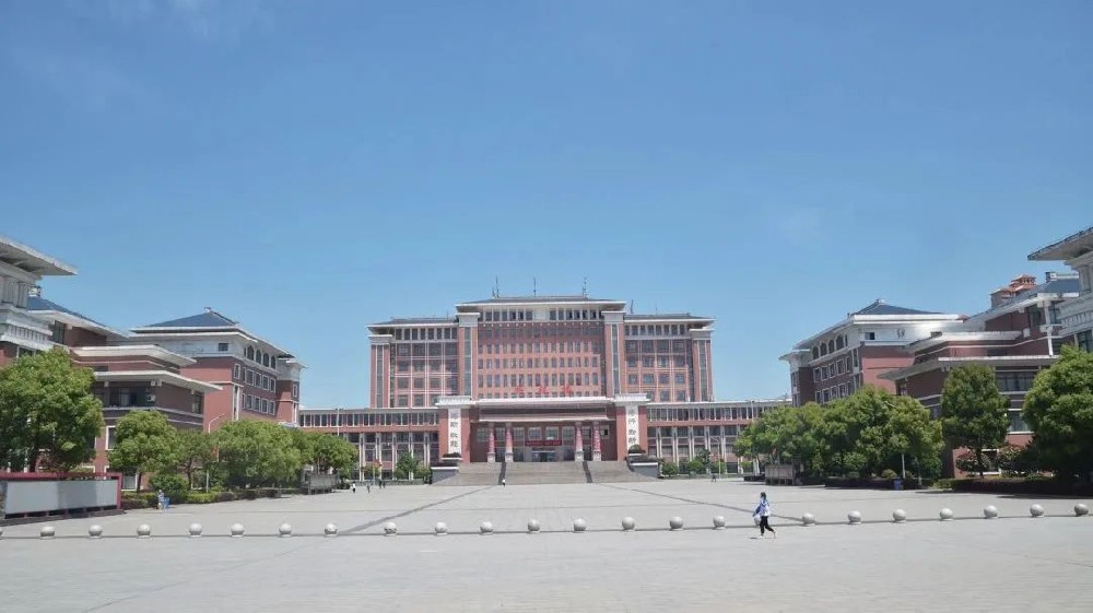 @即将入校的你，新生入学须知来啦！