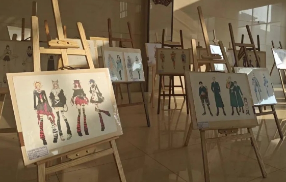 【呈现技能风采 共育校园文化】艺术工程学部举办2023年学生美术作品展