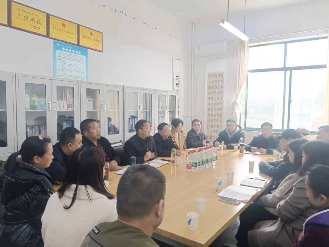 “下基层、察民情、解民忧、暖民心” | 走进学工科、团委