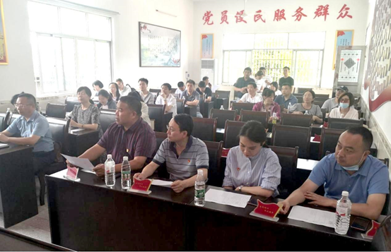 荆州市机械电子工业学校党员干部扎实开展下基层、察民情、解民忧、暖民心实践活动